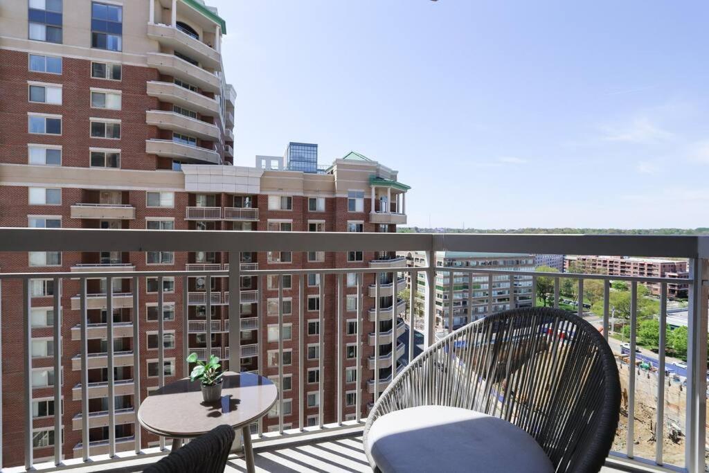 Bright Apartment Walk To Ballston Metro อาร์ลิงตัน ภายนอก รูปภาพ