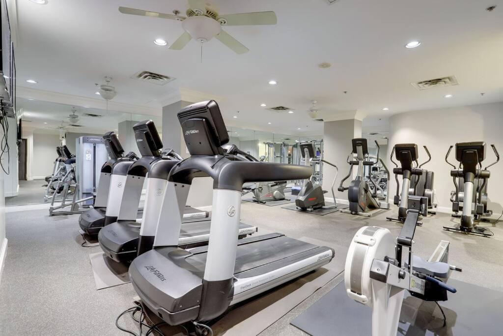 Bright Apartment Walk To Ballston Metro อาร์ลิงตัน ภายนอก รูปภาพ