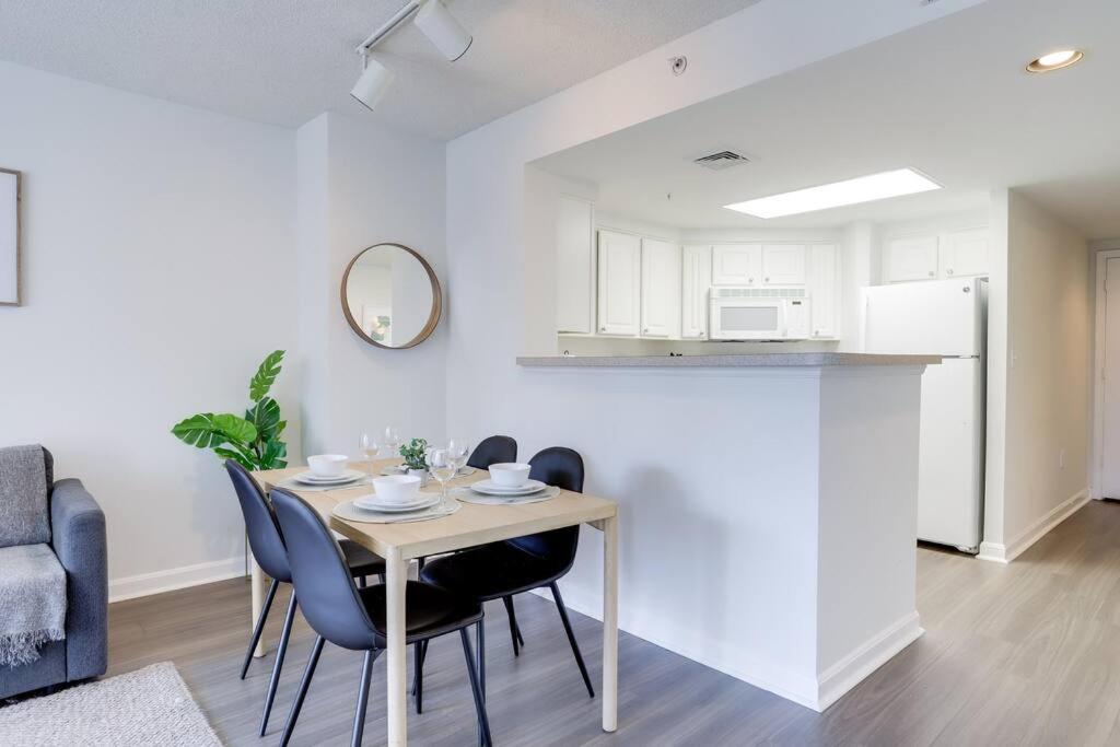 Bright Apartment Walk To Ballston Metro อาร์ลิงตัน ภายนอก รูปภาพ