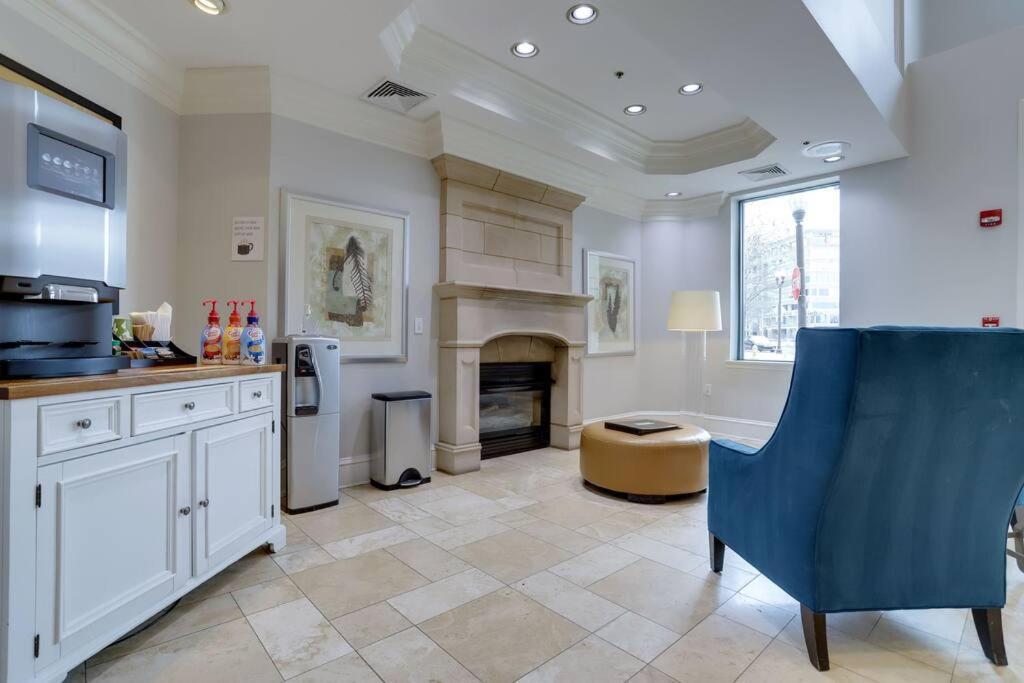 Bright Apartment Walk To Ballston Metro อาร์ลิงตัน ภายนอก รูปภาพ