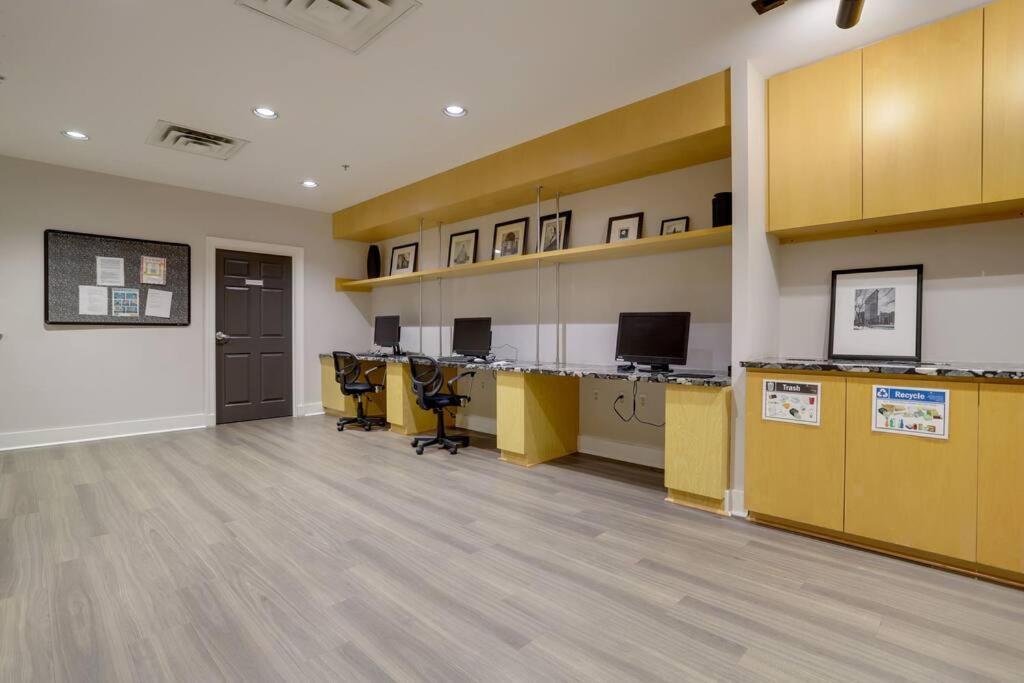 Bright Apartment Walk To Ballston Metro อาร์ลิงตัน ภายนอก รูปภาพ